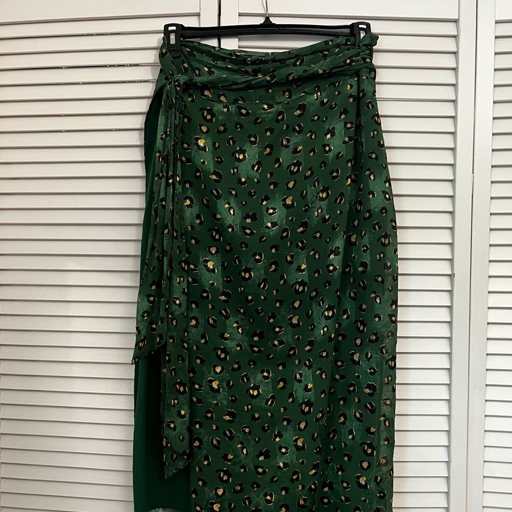 Never Fully Dressed US 18 midi wrap skirt